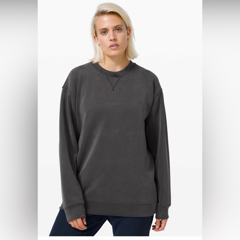 Lululemon All Yours Crew *Sandwash
Graphite Grey